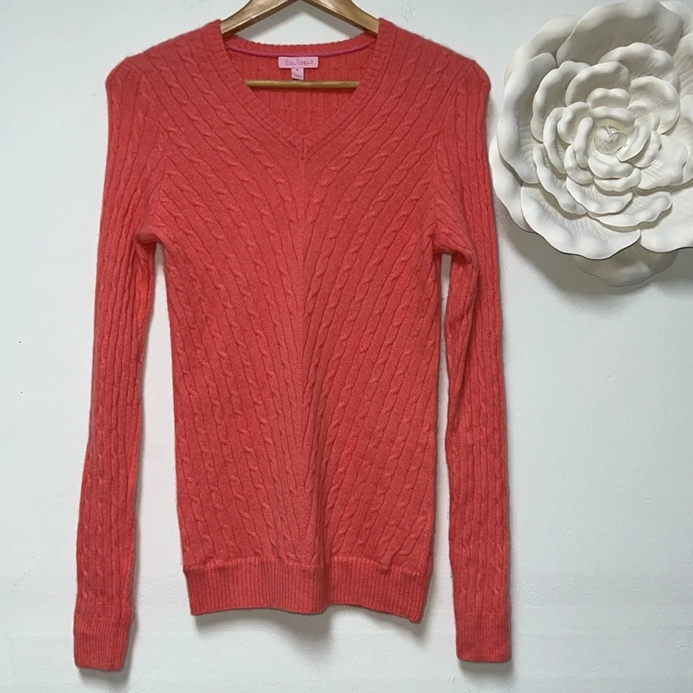 Lilly Pulitzer 100% Cashmere Pull Over V-Neck Cable knit Sweater Salmon Pink M